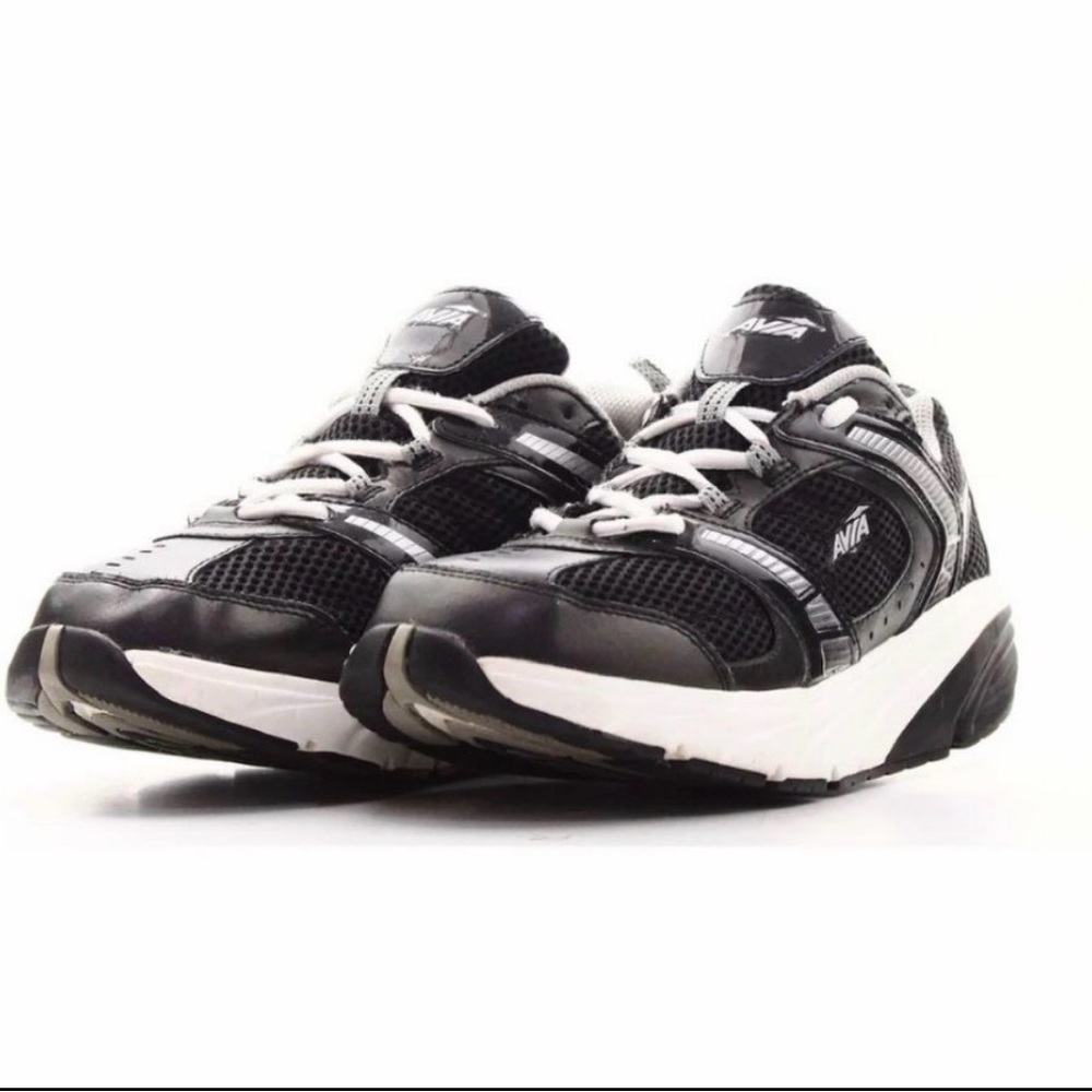 NWOT Avia Black and White Avi-Motion Archrocker Sneaker Sz 8
